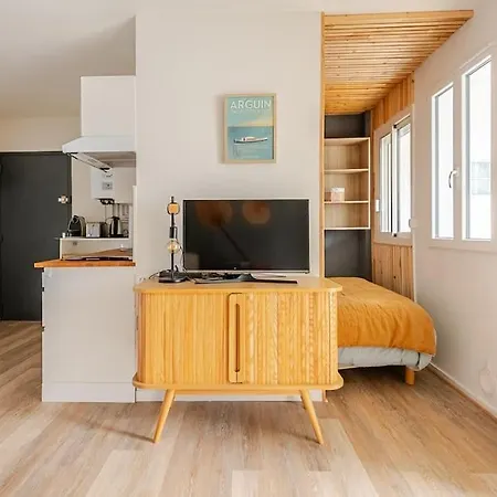 Ensoleille Port Bassin D'arcachon